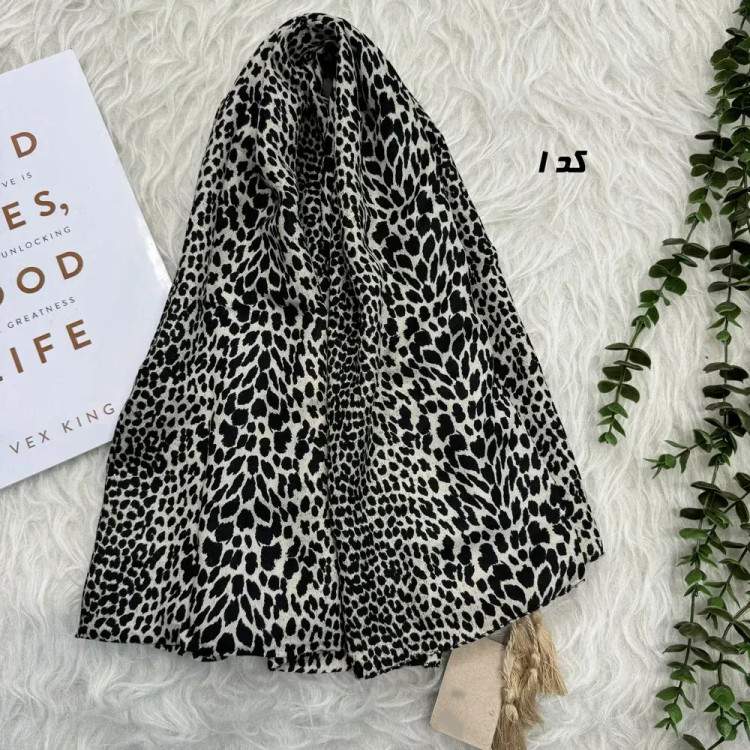 شال نخی طرح پلنگی ریز قواره 180 در 65 سانتیمتر