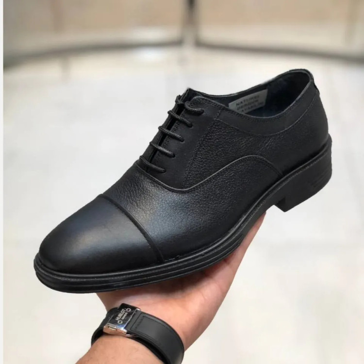 کفش چرم مجلسی مردانه مدل دایمون با رویه چرم طبیعی و زیره طبی
