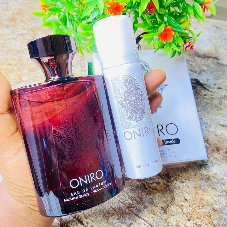 ادکلن مردانه اونیرو قهوه ای فرگرنس ورد حجم 100 میل با اسپری همراه