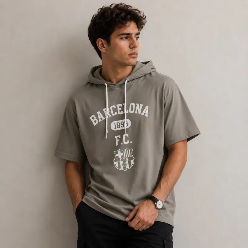 تی شرت مردانه کلاهدار پنبه ای طرح تیم های ورزشی بارسلونا