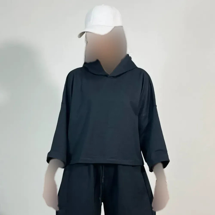 تیشرت کراپ باکسی کلاه دار جنس گلکسی